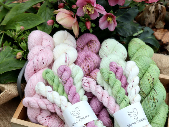 Kollektion HELLEBORE SEASON - inspiriert von den verschiedenen Christrosen-Variationen, Allrounder 4ply